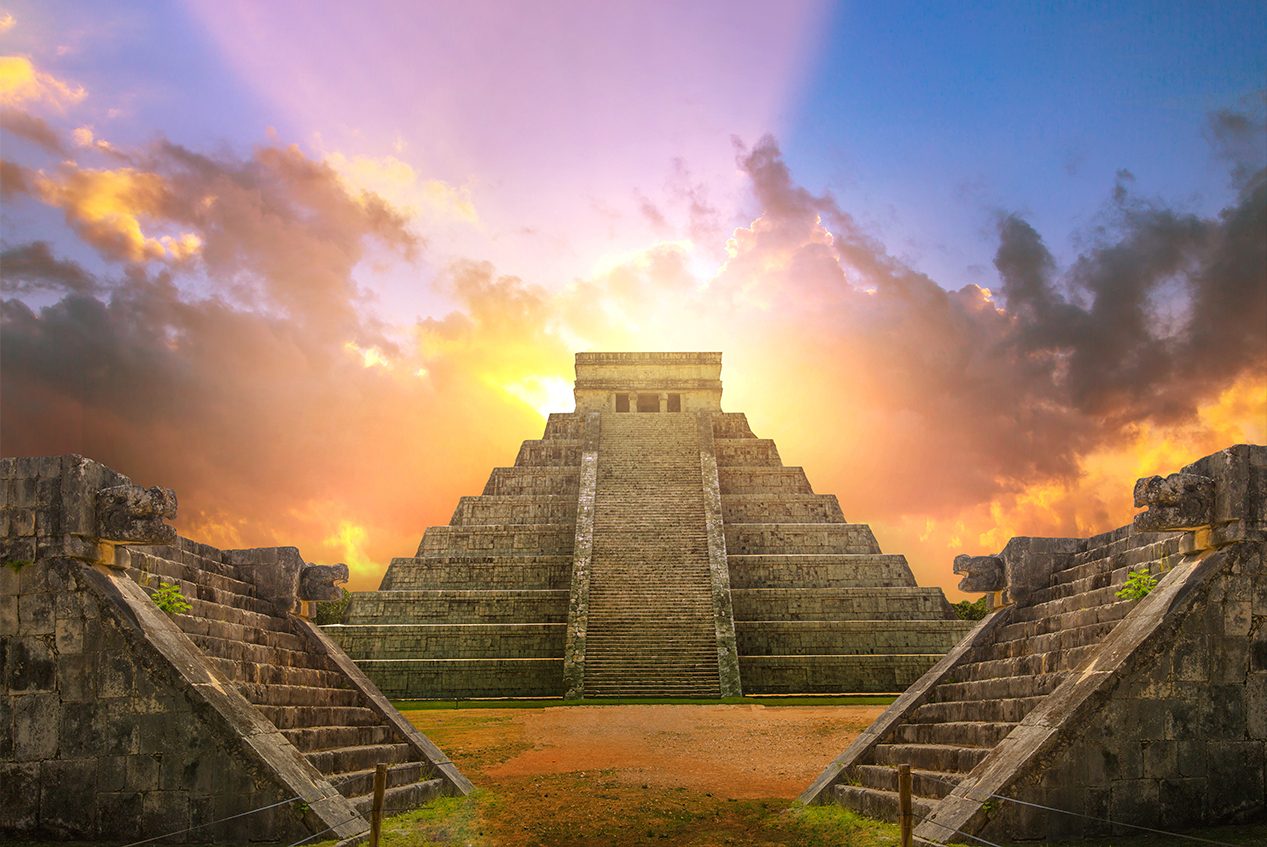 Kukulkán al atardecer