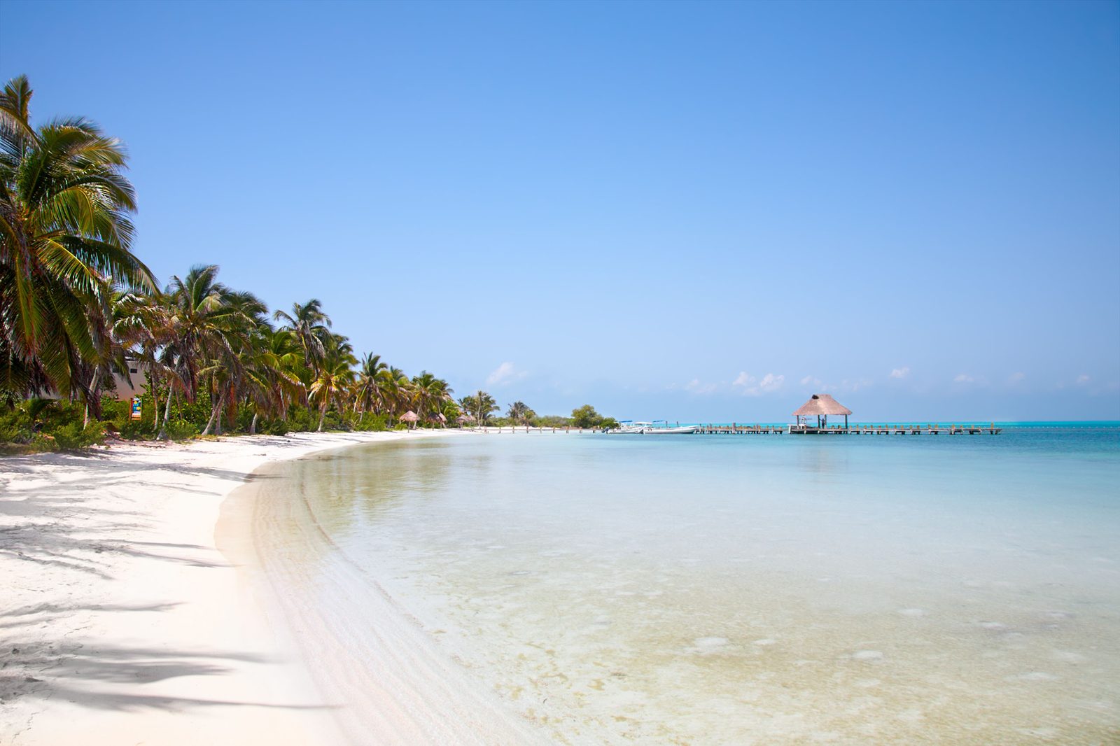 Playa de arena blanca en Isla Contoy